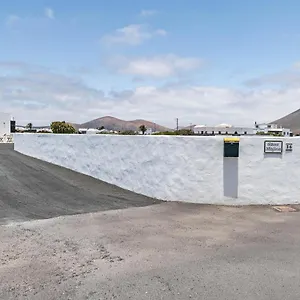 https://casa-majina.in-canary-islands.com