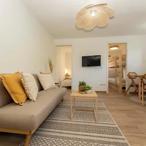 https://apartamento-de-dos-dormitorios-en-casco-historico.1costadelsol.com